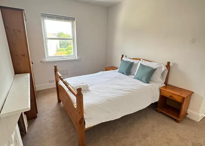 Comfortable Room In Redfield - Easy City Access
